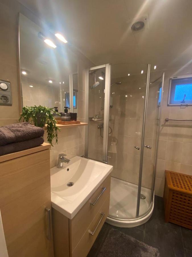 Sfeervol Boschalet 5 Persoons Met Sauna Voorthuizen Exterior photo